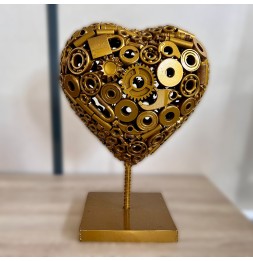 Coeur or sculpture métallique 45x30x20cm