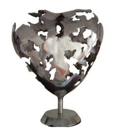 Coeur gris poli sculpture...
