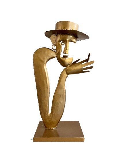 Homme chapeau sculpture métallique 70x40x25cm