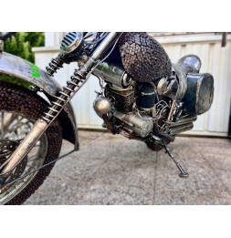 Moto taille réelle sculpture métallique 145x200x60cm
