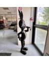 Lapin cartoon sculpture métallique 160x40x45cm