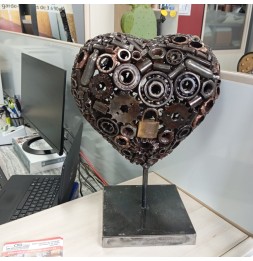 Coeur sculpture métallique 45x30x20cm