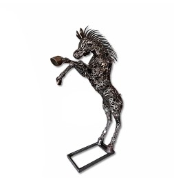 Cheval cabré sculpture métallique 160x170x40cm