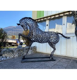 Cheval sculpture métallique 290x205x60cm
